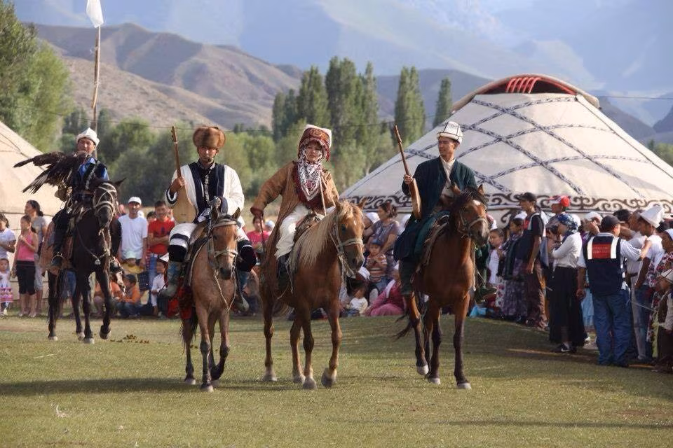 Nowrouz, the Kyrgyz New Year: Between Tradition and Culture